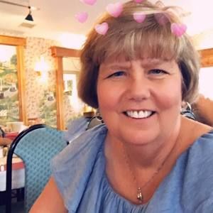 Meet your Posher, Brenda